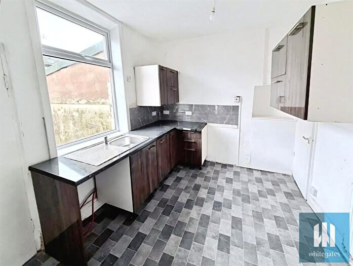 2 Bedroom End Of Terrace House To Rent In Spencer Street, Burnley, BB10