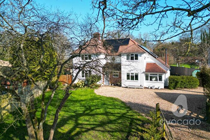 4 Bedroom Detached House For Sale In Cakers Lane, East Worldham, Alton, Hampshire, GU34