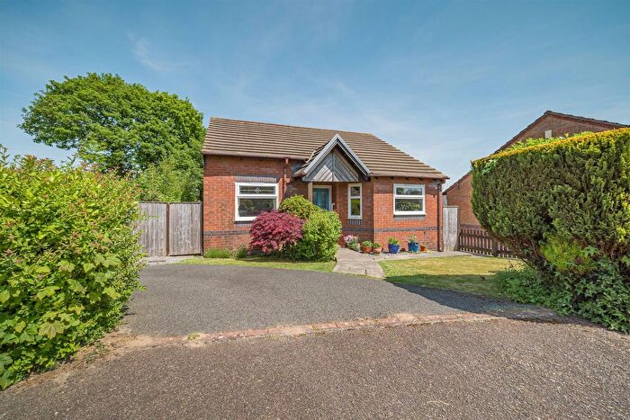 2 Bedroom Detached Bungalow For Sale In Clos Cynan, Killay, Swansea, SA2