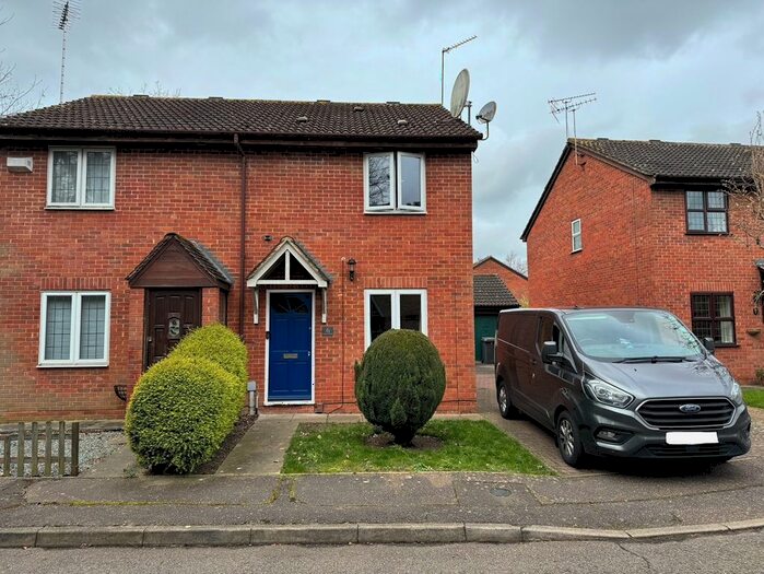 2 Bedroom Semi-Detached House To Rent In Cutmore Place, Chelmsford, CM2