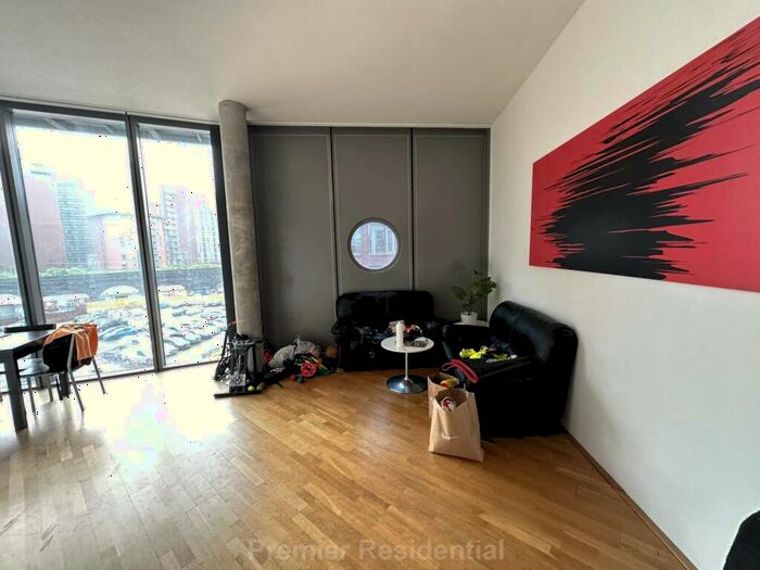 Studio To Rent In Greengate, Manchester, M3