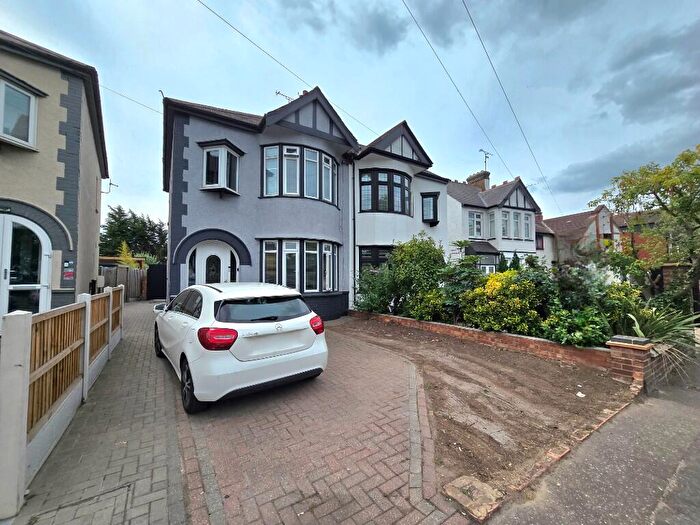 3 Bedroom Semi-Detached House For Sale In Eastern Avenue, Southend-On-Sea, Essex, SS2