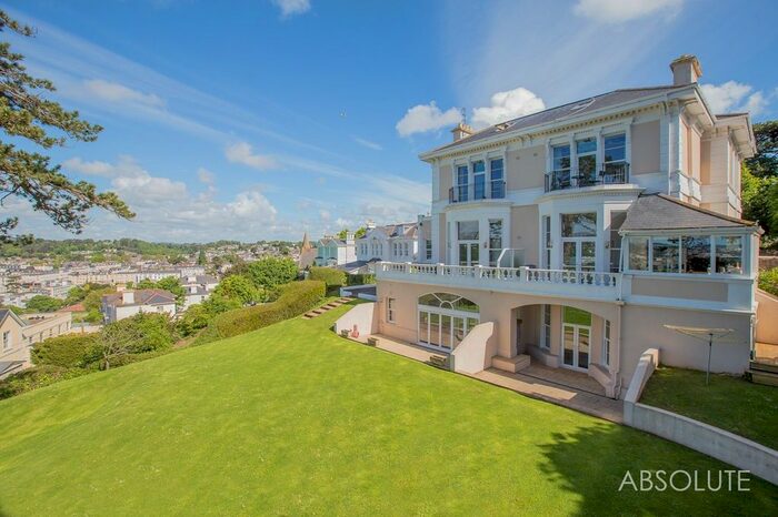 3 Bedroom Flat To Rent In St. Lukes Road South, Torquay, TQ2