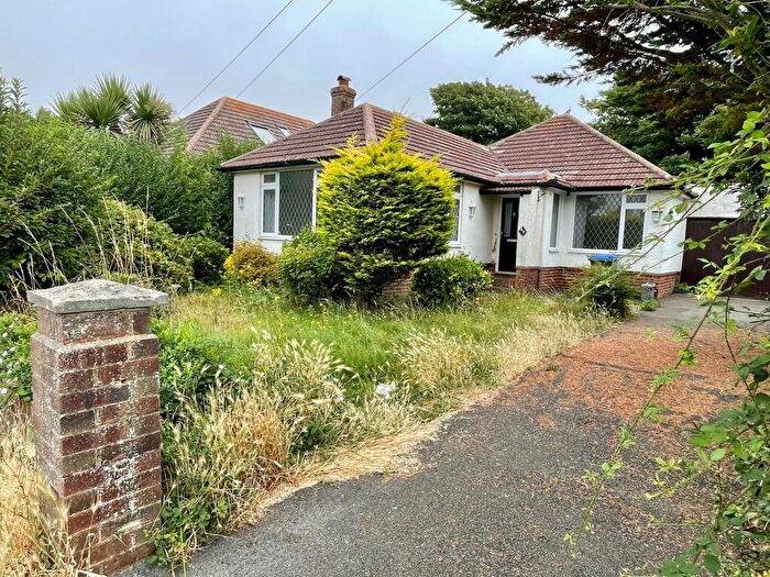 3 Bedroom Detached Bungalow To Rent In Bannings Vale, Saltdean, BN2