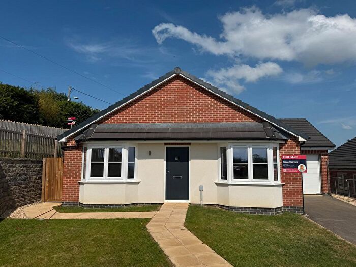 2 Bedroom Bungalow For Sale In Broadweavers Close, Wincanton, BA9