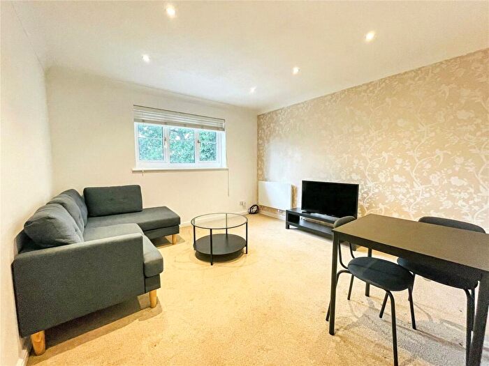 1 Bedroom Maisonette To Rent In Bay Tree Close, Sidcup, DA15