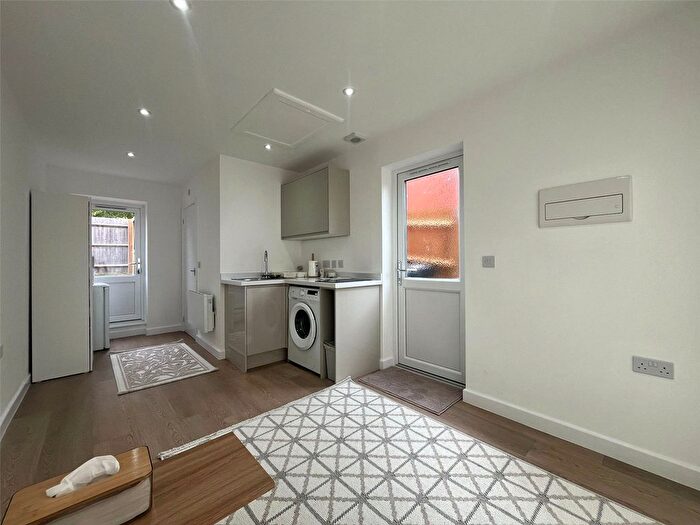 Studio To Rent In Walker Avenue, Wolverton Mill, MK12