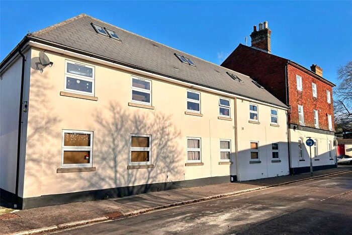 1 Bedroom Flat For Sale In Victoria Road, Aldershot, GU11