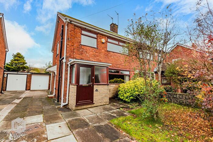 3 Bedroom Semi Detached House For Sale In Brook Gardens, Harwood, BL2