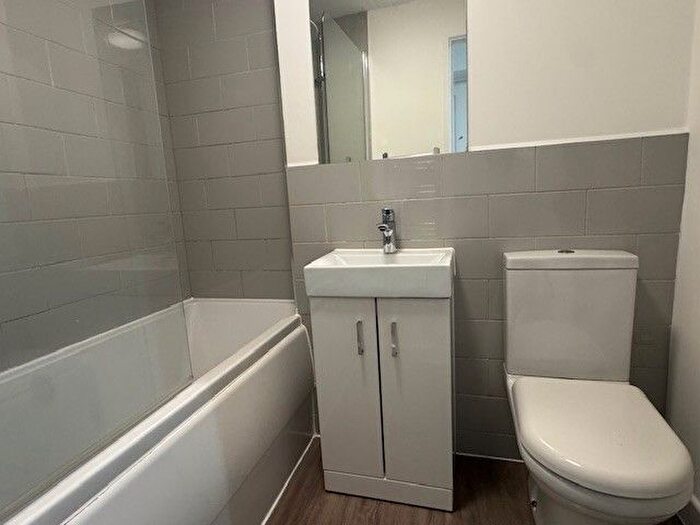 1 Bedroom Flat To Rent In Maplin Park, Slough, SL3