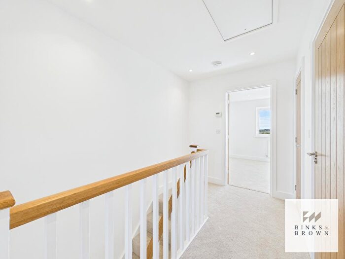 2 Bedroom Semi-Detached House For Sale In Rookery Hill, Corringham, Essex, SS17