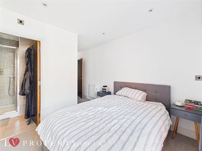 2 Bedroom Apartment To Rent In Carver Street, Birmingham, West Midlands, B1