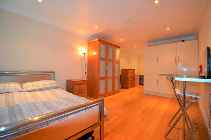 Studio To Rent In Marlow Bottom, Marlow, SL7