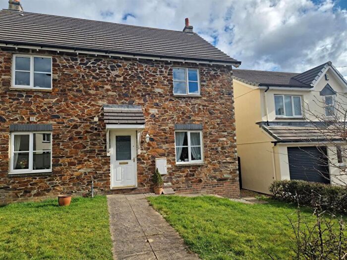 3 Bedroom Semi-Detached House To Rent In Robin Drive, Launceston, PL15