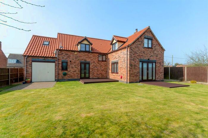 4 Bedroom Detached House For Sale In Hevingham, NR10