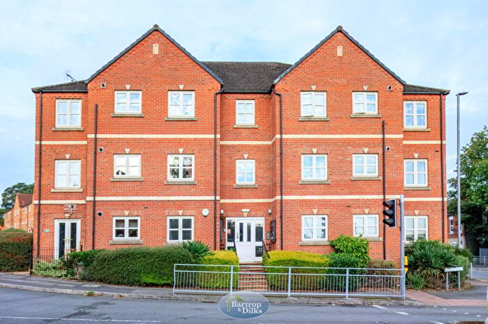 2 Bedroom Apartment For Sale In Maple Leaf Gardens, Worksop, S80