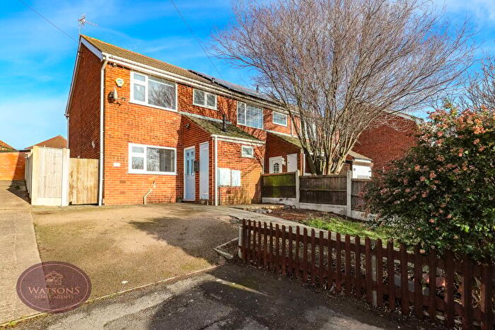 3 Bedroom End Of Terrace House For Sale In Wyvern Close, Newthorpe, NG16