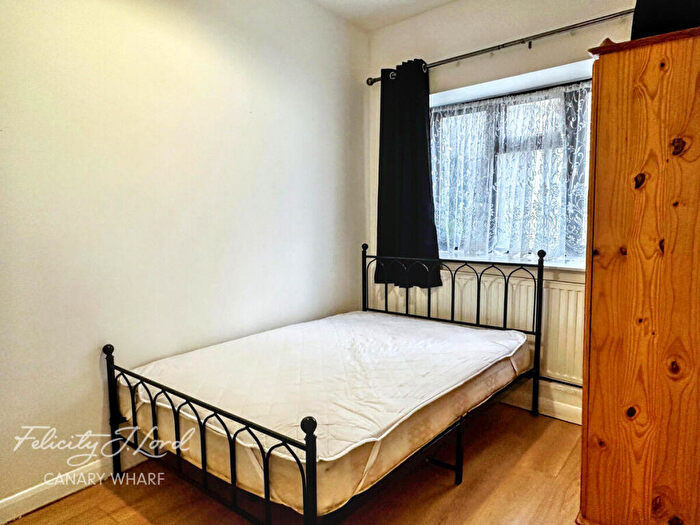 4 Bedroom Apartment To Rent In Wellspring, London, E14