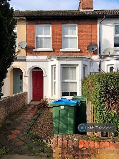 2 Bedroom Terraced House To Rent In Queen Street, Aylesbury, HP20