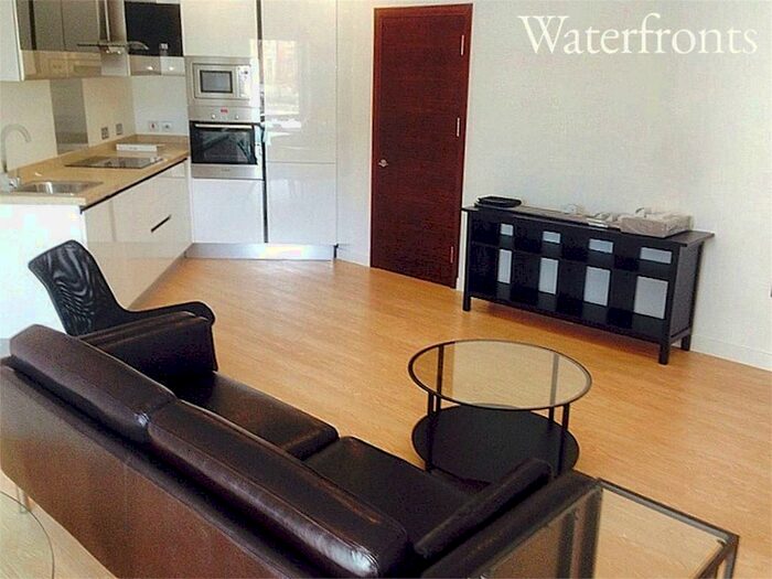 2 Bedroom Flat To Rent In The Island, Croydon, CR0