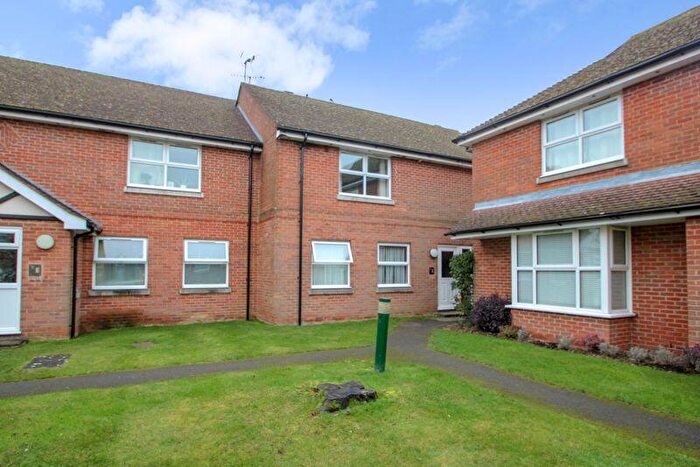 1 Bedroom Apartment To Rent In Amersham Road, High Wycombe, HP13