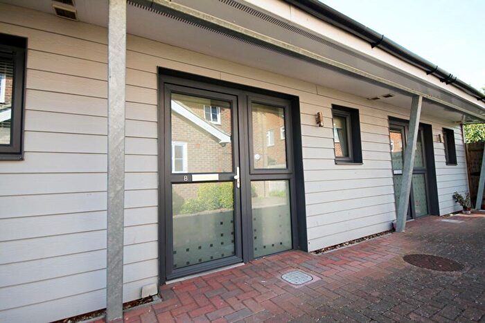 1 Bedroom House To Rent In College Road, Canterbury, CT1