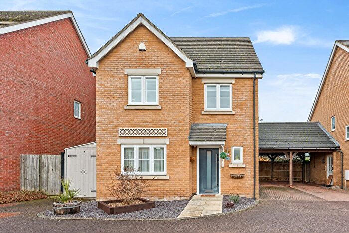 4 Bedroom Detached House For Sale In Wychewood Close, Little Stanion, NN18