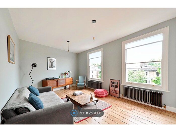 2 Bedroom Flat To Rent In Grazebrook Road, London, N16
