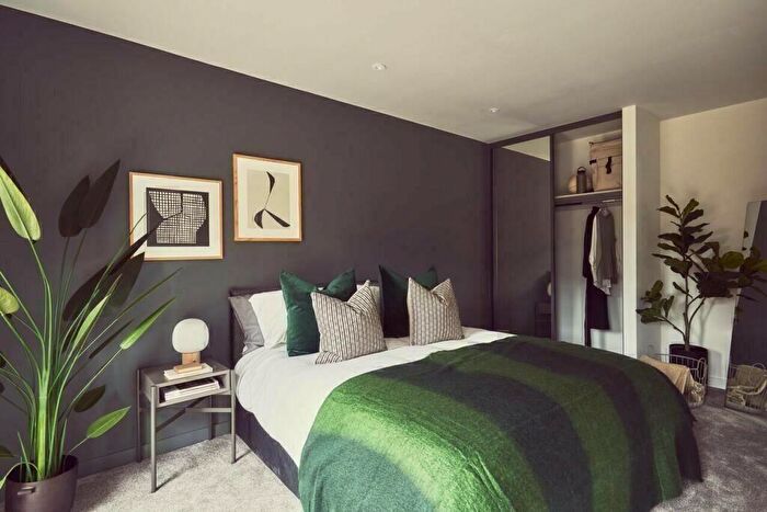 1 Bedroom Flat To Rent In Mustard Wharf At Tower Works, Heritage Collection, LS11