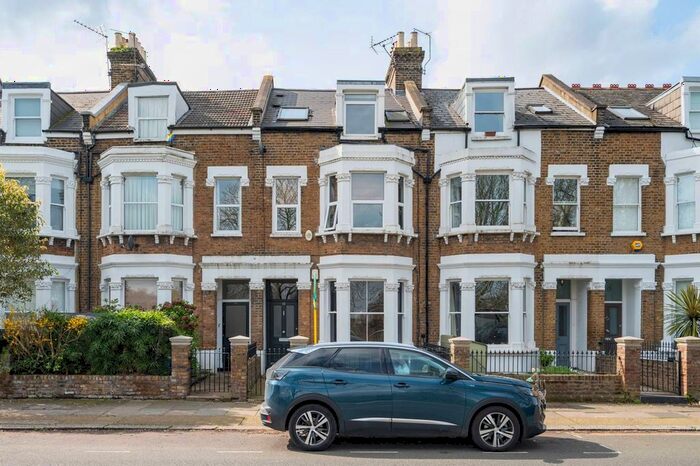 1 Bedroom Flat To Rent In Chiswick Lane, Chiswick, London, W4