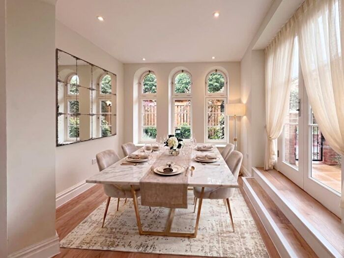 1 Bedroom Apartment For Sale In Off Fountain Way, Wilton Road, Salisbury, SP2