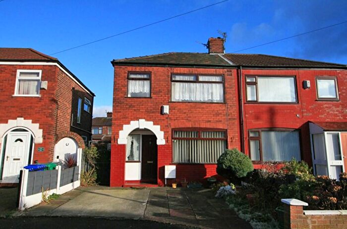 3 Bedroom Semi-Detached House To Rent In Homebury Drive, Manchester, M11