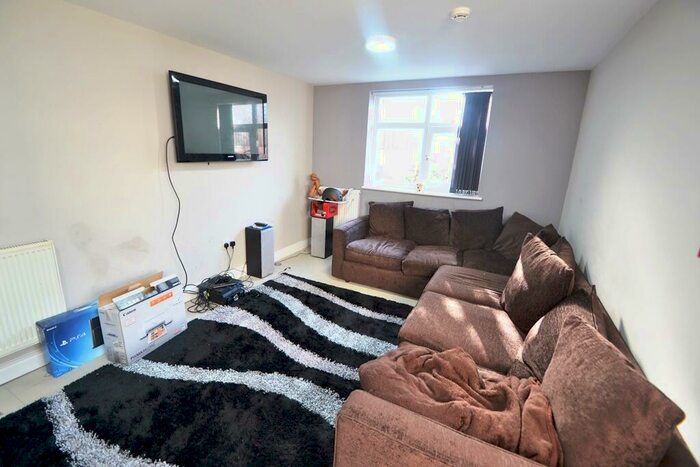 7 Bedroom House To Rent In Merthyr Street, Cathays, CF24