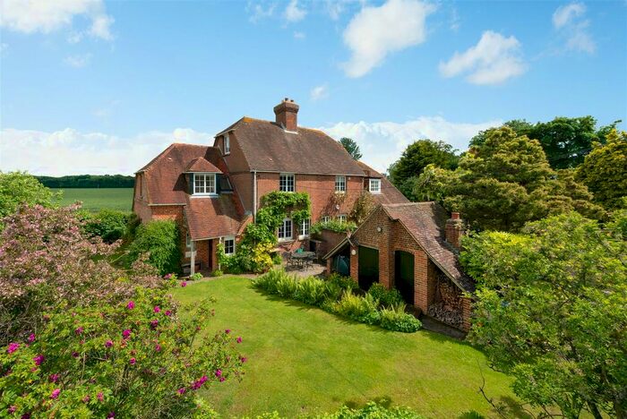 3 Bedroom Semi-Detached House For Sale In Wilgate Green, Throwley, Faversham, ME13