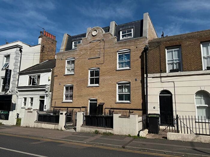 7 Bedroom Block Of Flats For Sale In Parrock House, Parrock Street, Gravesend, Kent, DA12