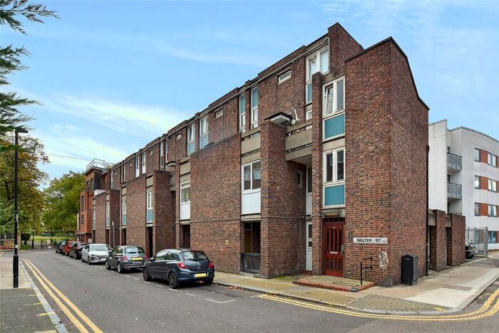 3 Bedroom Flat To Rent In Walter Street, London E2