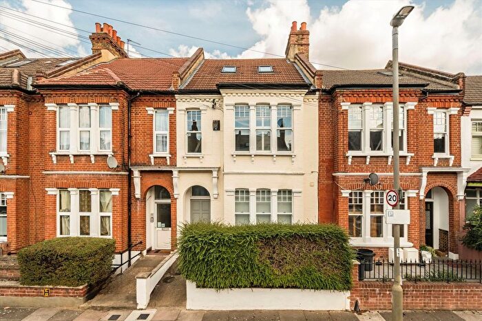 1 Bedroom Flat For Sale In Lucien Road, London, SW17