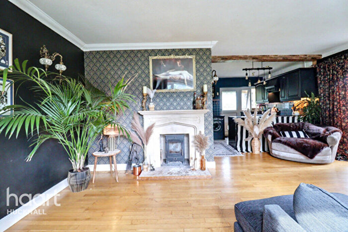 4 Bedroom Detached House For Sale In Birchwood Drive, Nottingham, NG15