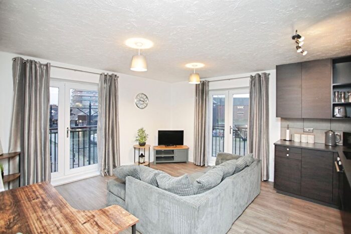 2 Bedroom Flat For Sale In St. Nicholas Street, Coventry, West Midlands, CV1