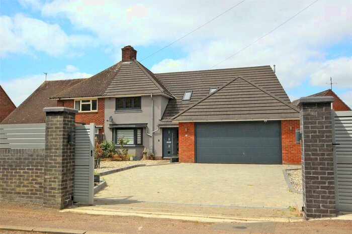 5 Bedroom House For Sale In Willington Road, Cople, Bedford, Bedfordshire, MK44