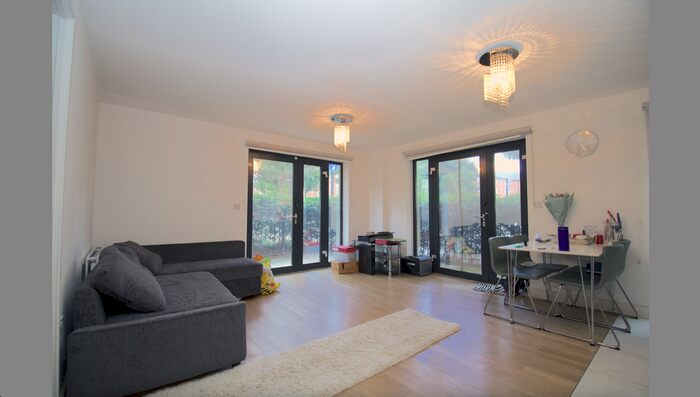 2 Bedroom Flat To Rent In Surrey Quays Road, London, SE16