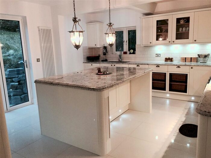 4 Bedroom Detached House To Rent In Haydn Avenue, Purley, CR8