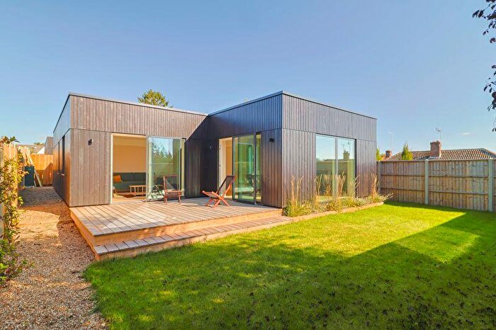 2 Bedroom Detached Bungalow For Sale In Salisbury Road, Godstone, RH9