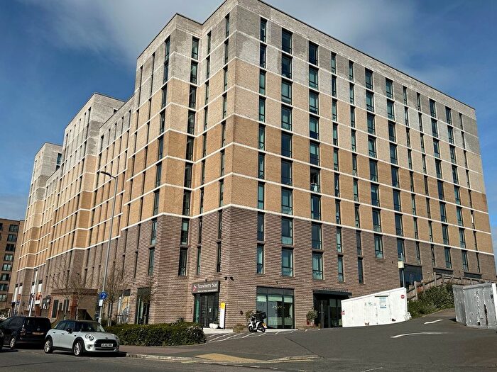 2 Bedroom Flat To Rent In Kimpton Road, Luton, LU2