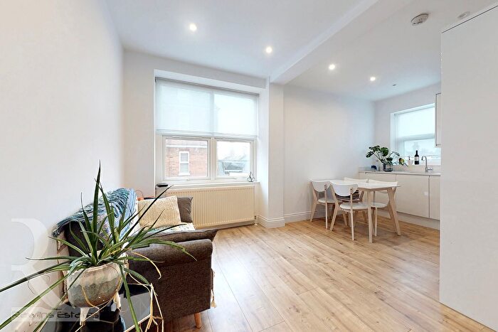 1 Bedroom Flat To Rent In Green Lanes, London, N4