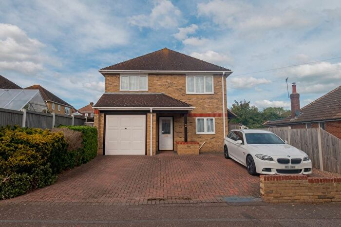 3 Bedroom Detached House For Sale In Pinewood Close, Ramsgate, Kent, CT12