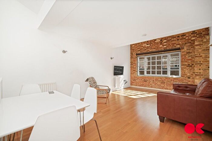 2 Bedroom Flat For Sale In Kidman Close, Gidea Park, RM2