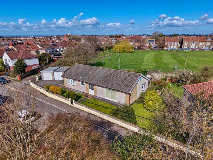 2 Bedroom Bungalow For Sale In Tippetts Road, Kingswood, Bristol, BS15