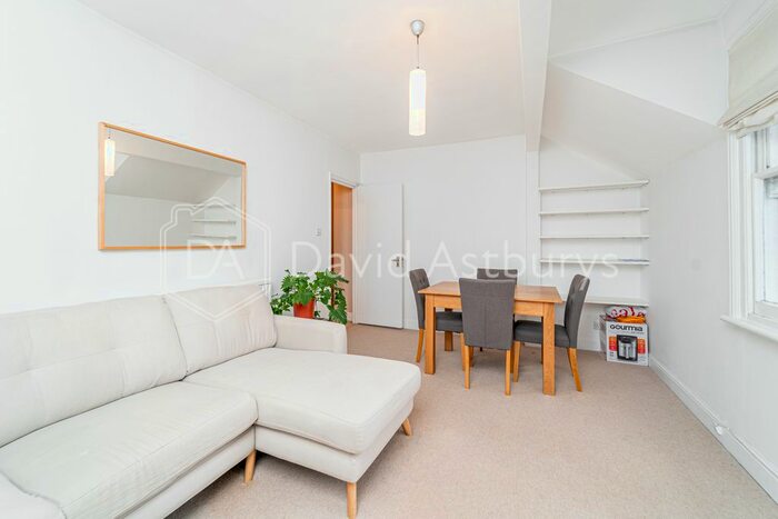 2 Bedroom Flat To Rent In Shepherds Hill, Highgate, London, N6