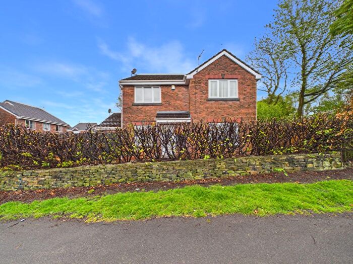 4 Bedroom Detached House To Rent In Havenside Close, Moorside, Oldham, OL4